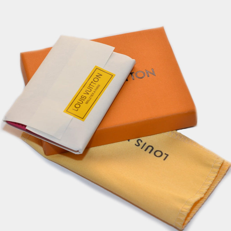 Дамски магнитен портфейл за телефон Louis Vuitton от естествена кожа