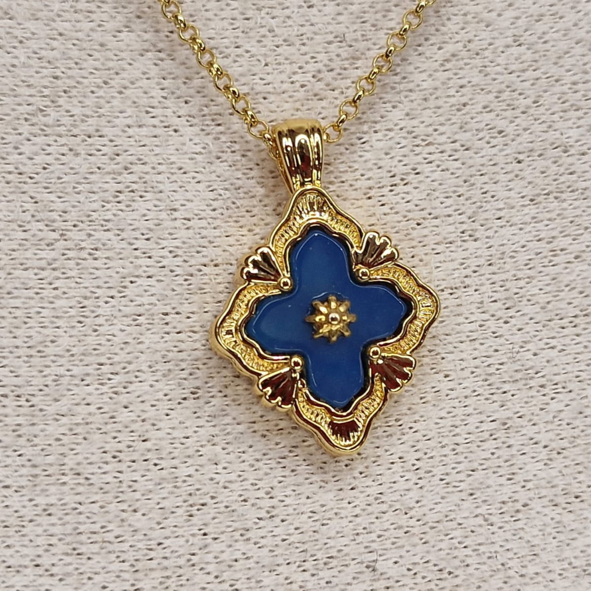 Дамско колие Floral Shaped