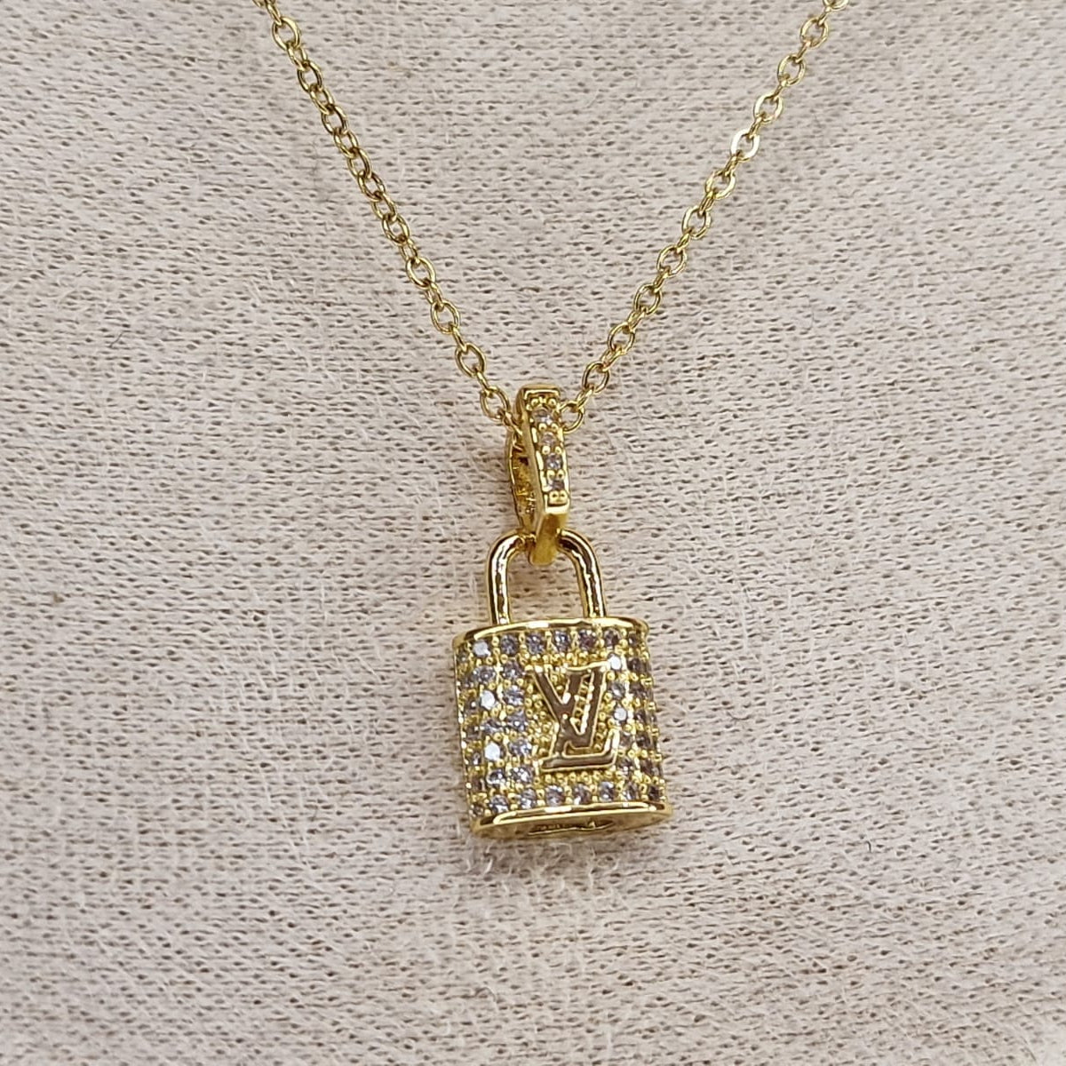 Дамско колие Louis Vuitton