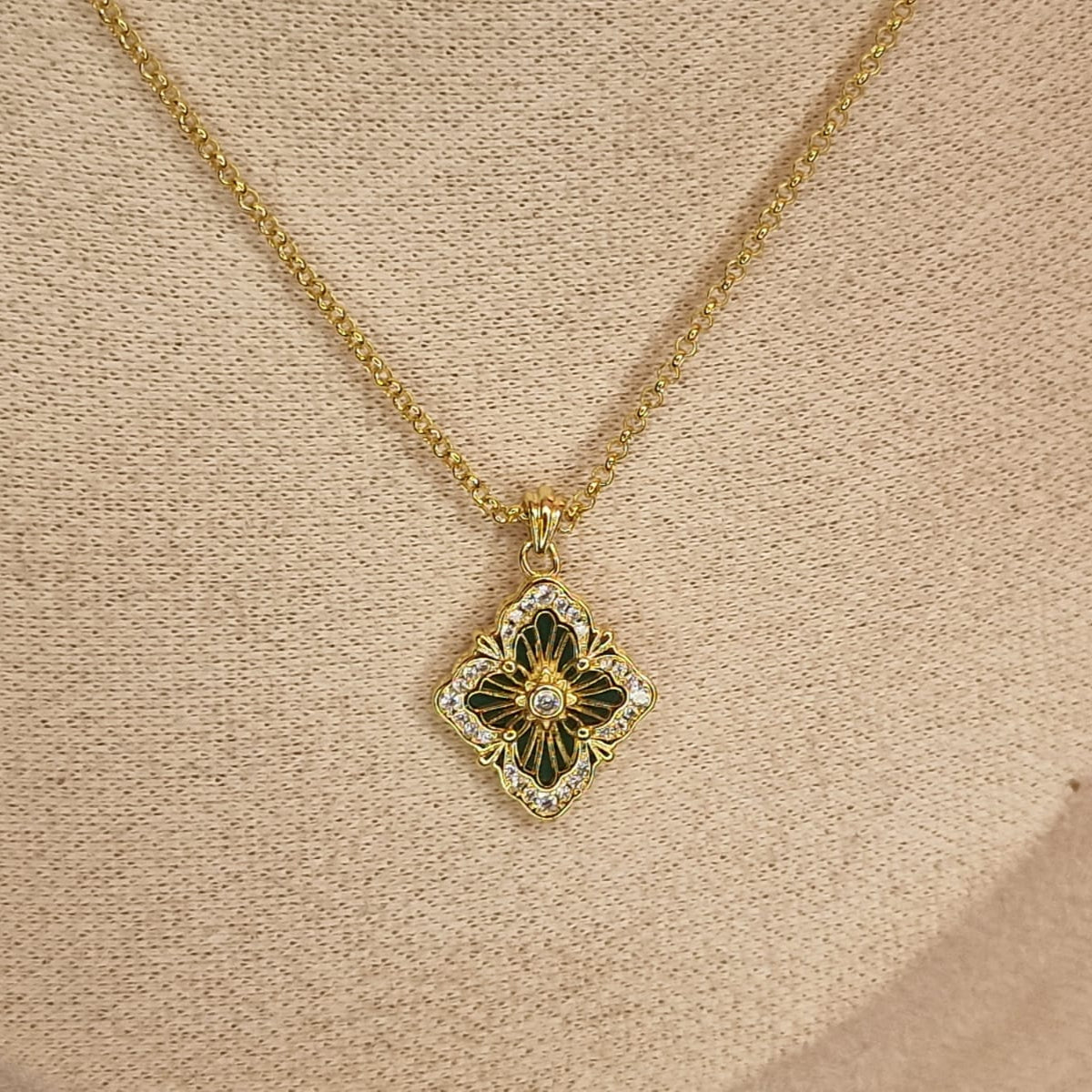 Дамско колие Van Cleef & Arpels